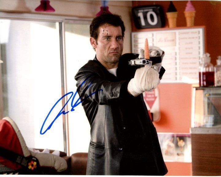 CLIVE OWEN signed autographed SHOOT 'EM UP SMITH 8x10 Photo Poster painting