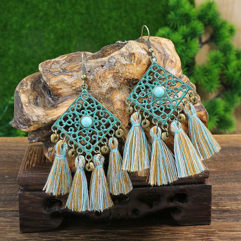 Female Bohemian Diamond Carved Earrings And Necklace Suit