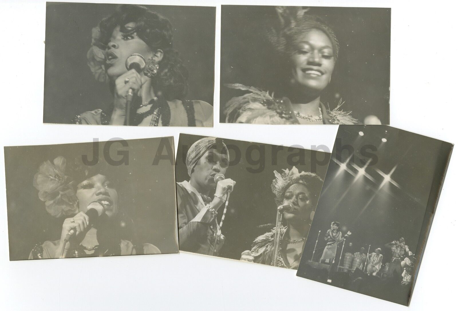 The Pointer Sisters - 5 Peter Warrack Vintage Candid Photo Poster paintinggraphs