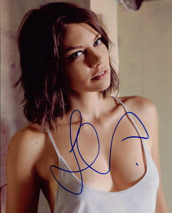 Lauren Cohan signed 8x10 Photo Poster painting in-person