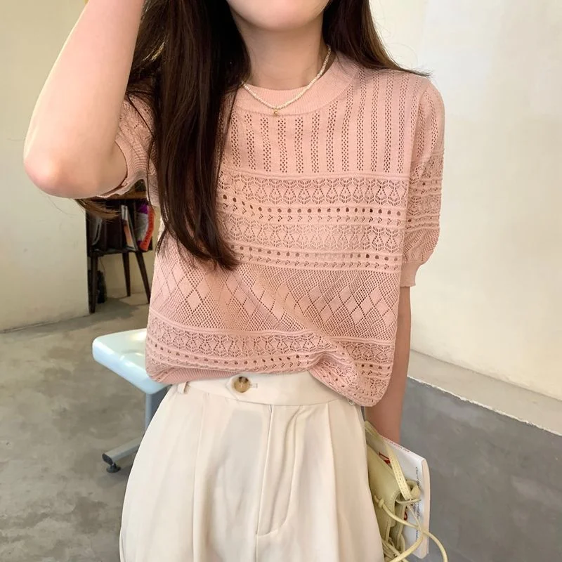 Uveng Uveng T-Shirt Girl Summer New Hollow Hook Design Temperament Round-Neck Short-Sleeved Top In The Wind Trend