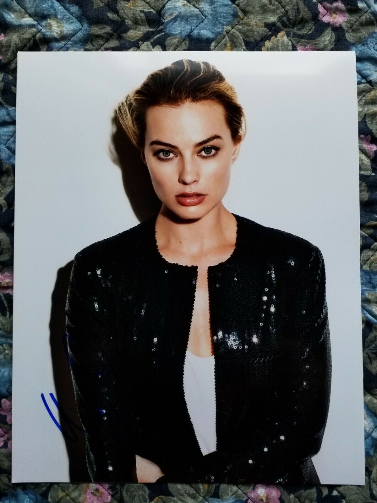 Autographed Margot Robbie Authentic Signed 8 x 10 Photo Poster painting Really Nice