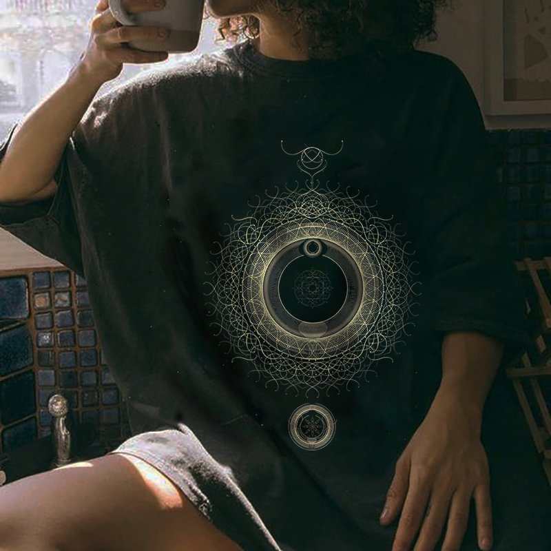   Creative fashion printed t-shirt designer - Neojana