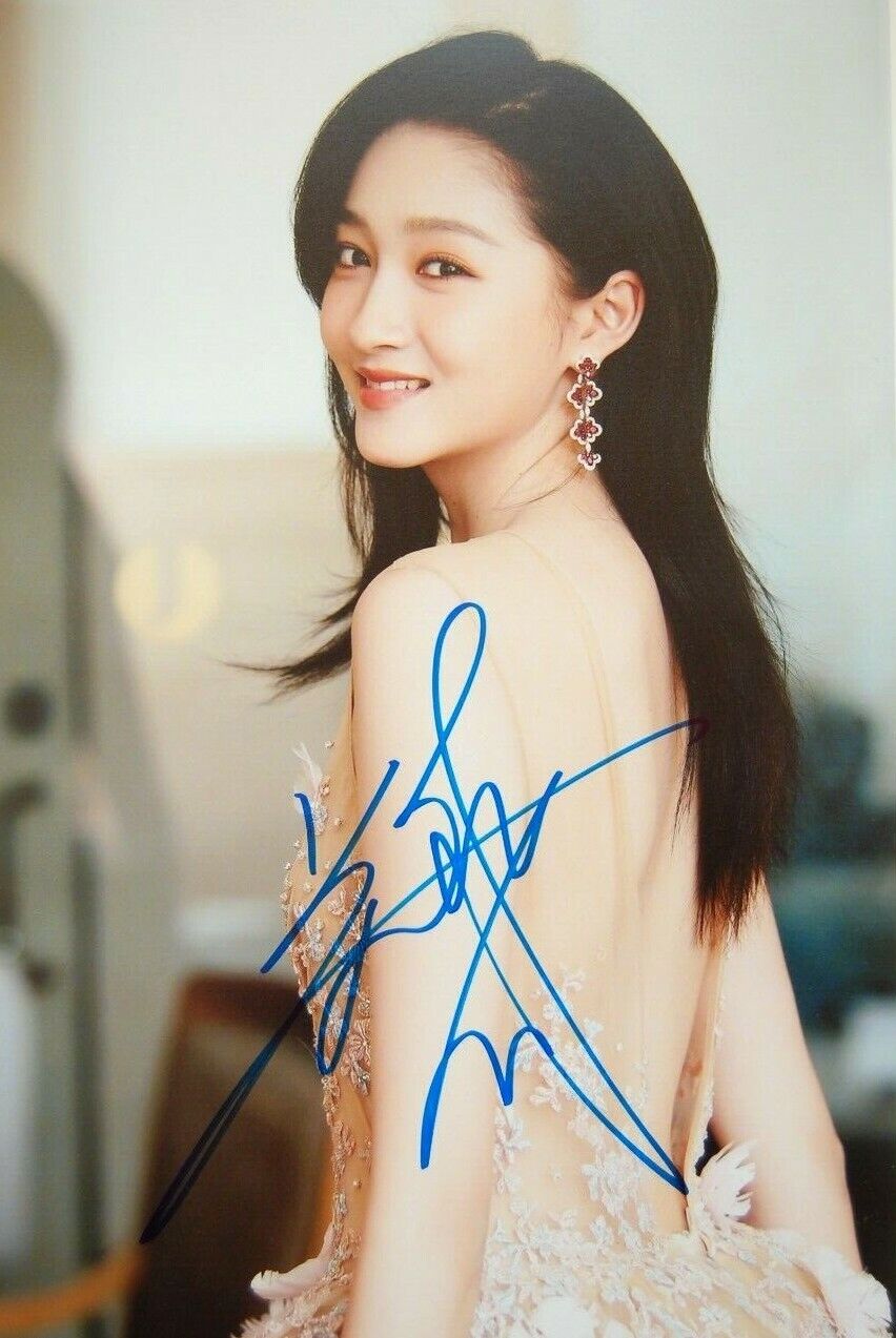 GUAN XIAOTONG In-Person Signed Autographed Photo Poster painting COA Shadow 关晓彤 The Left Ear