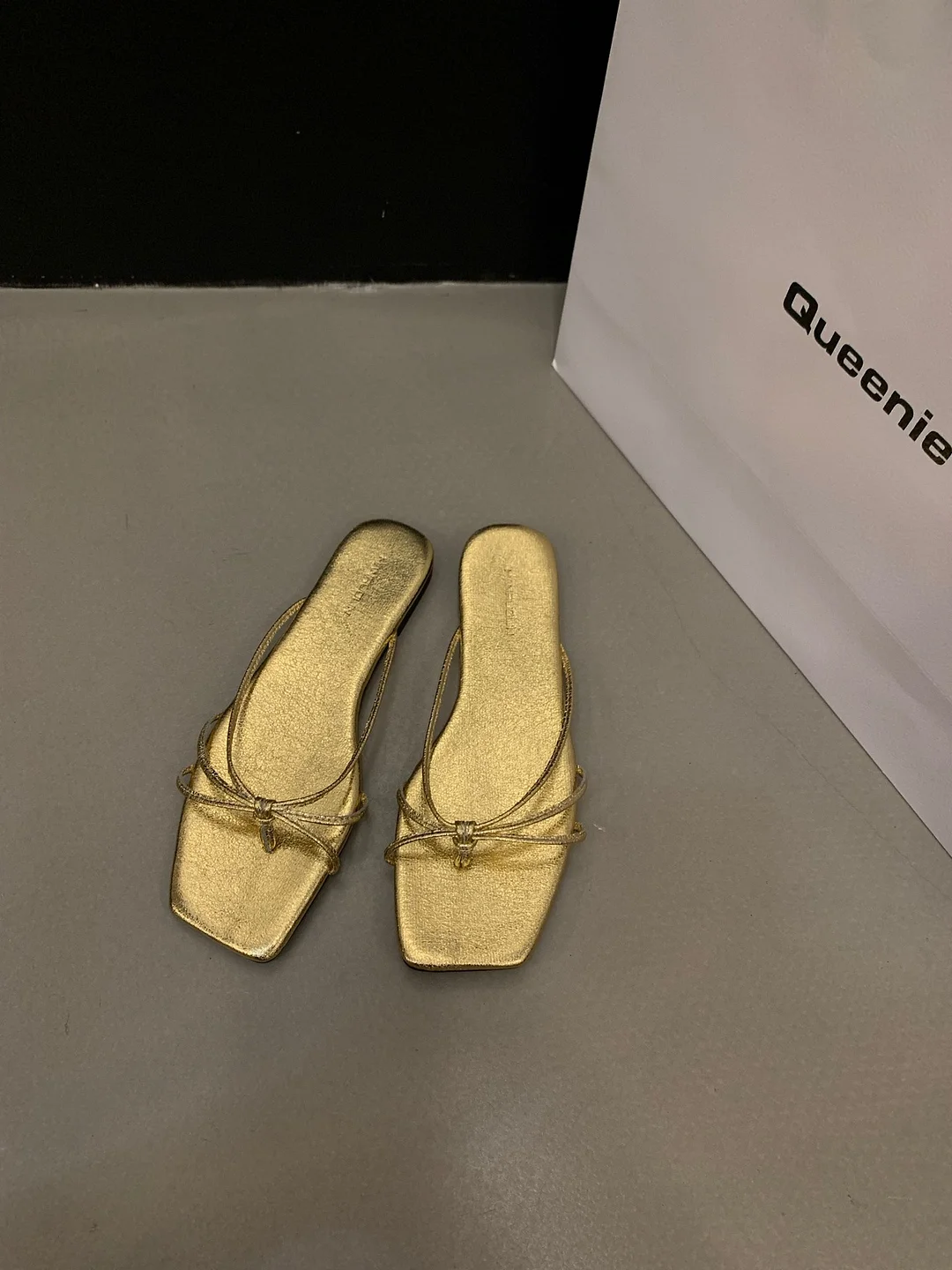 Churchf Churchf Flat Flip Flank Slippers Fairy Shoes Wear The 2024 New Summer Beach Sandals Silver Sandals