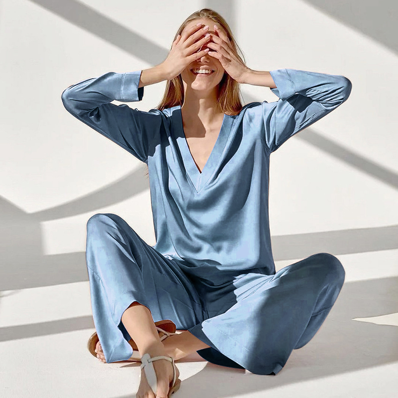 22 Momme Fresh Blue V Neck Long Sleeves Silk Pajamas