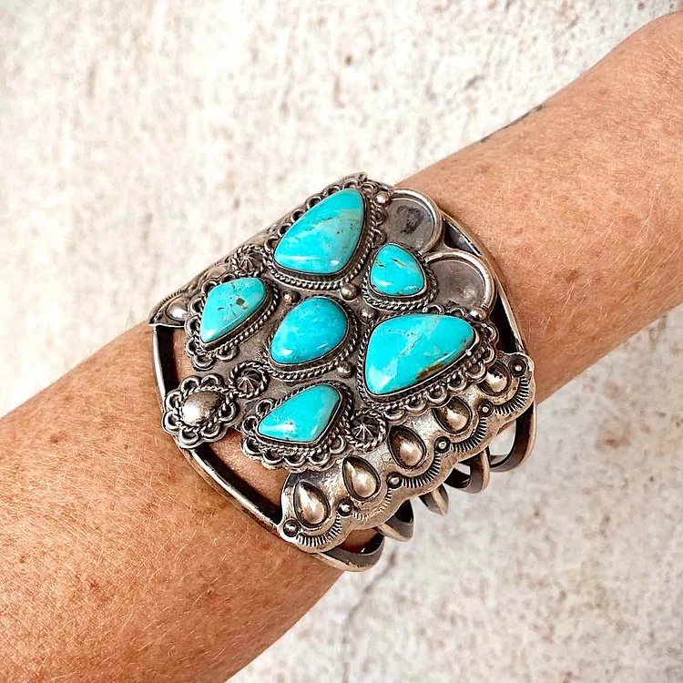 RTS ♢ MADAM BUTTERFLY Cuff