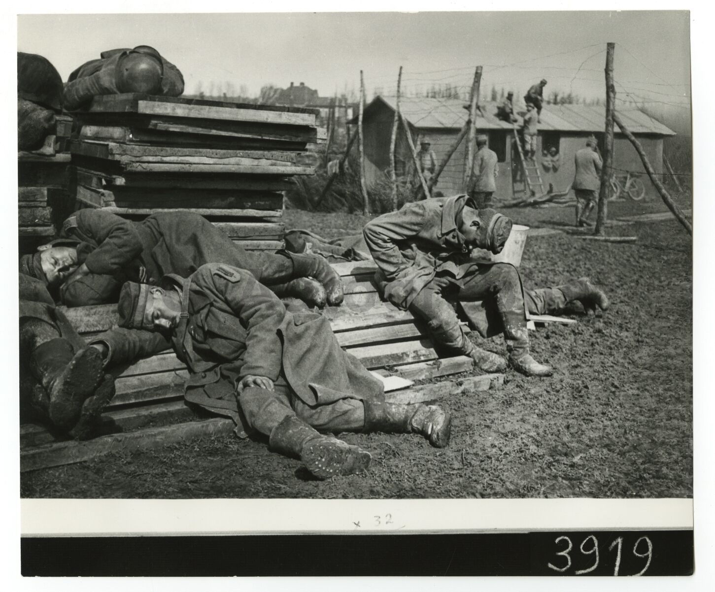 World War I - Vintage Publication Photo Poster paintinggraph - German Prisoners