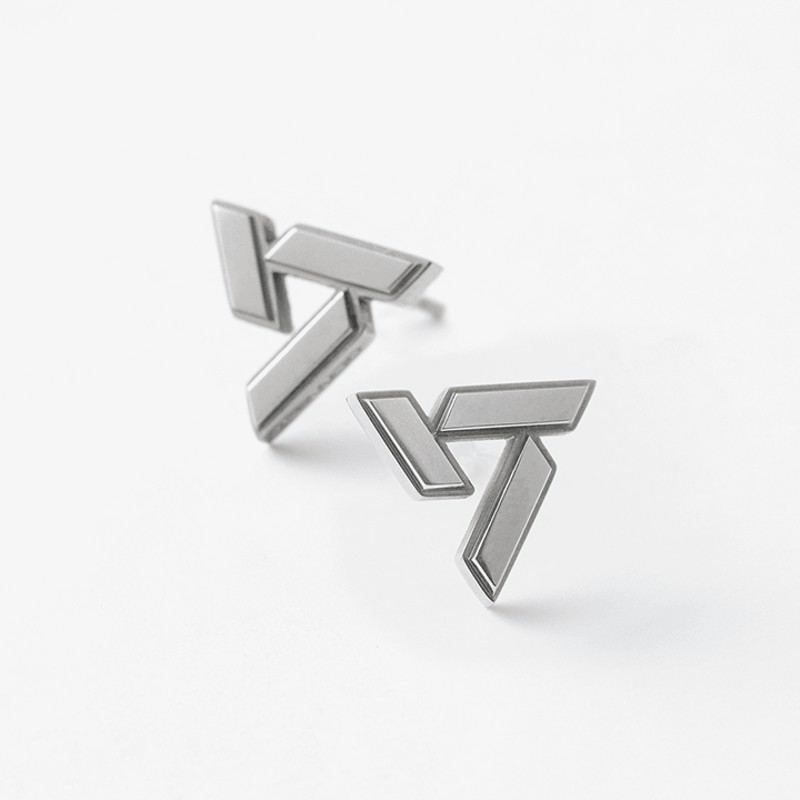 SEVENTEEN 8th Anniversary Official Earring officialsvtshop