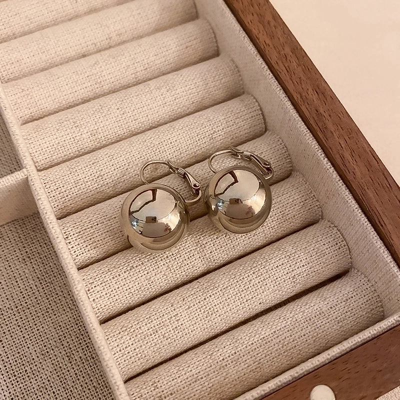 Silver Needle  Exaggerated Lovely Earrings Light Luxury High-grade Niche Earrings Fashion Metal Temperament Earrings For Women