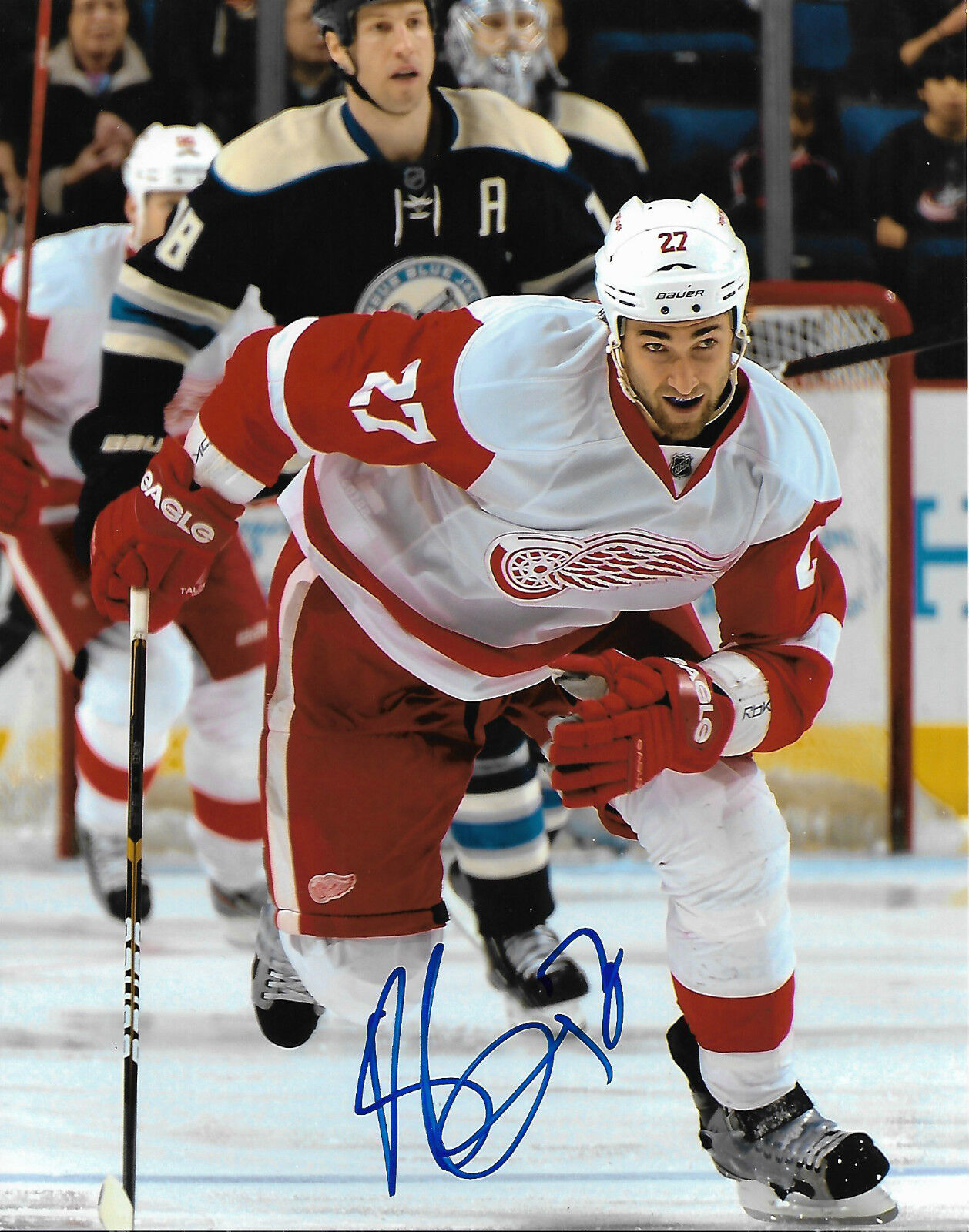 Detroit Red Wings Kyle Quincey Signed Autographed 8x10 Photo Poster painting COA