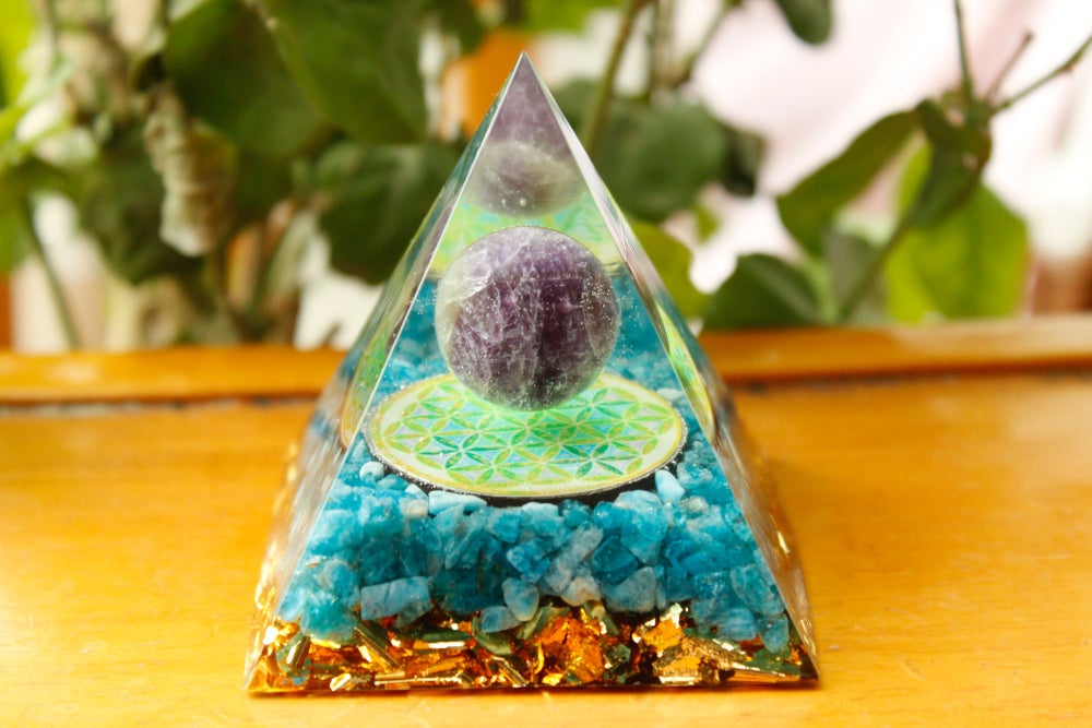 

Orgone Pyramid Chakra - Aquamarine, 501 Original