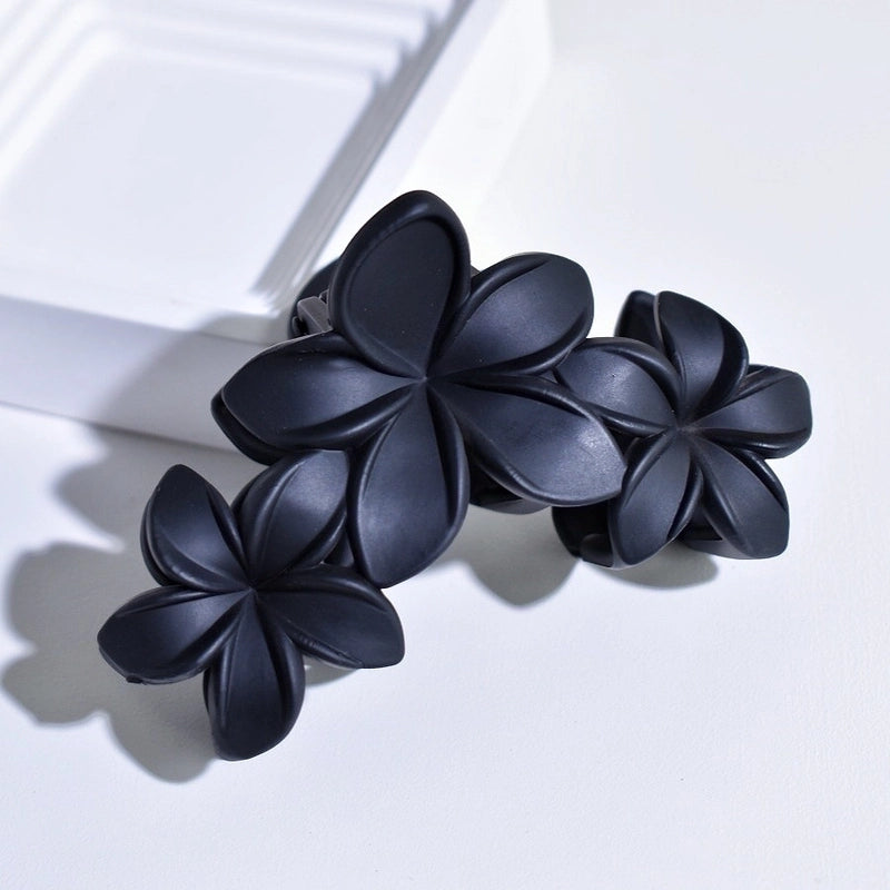 Women’s Minimalist Classic Style Flower Acetic Acid Sheets Hollow Out Hair Claws