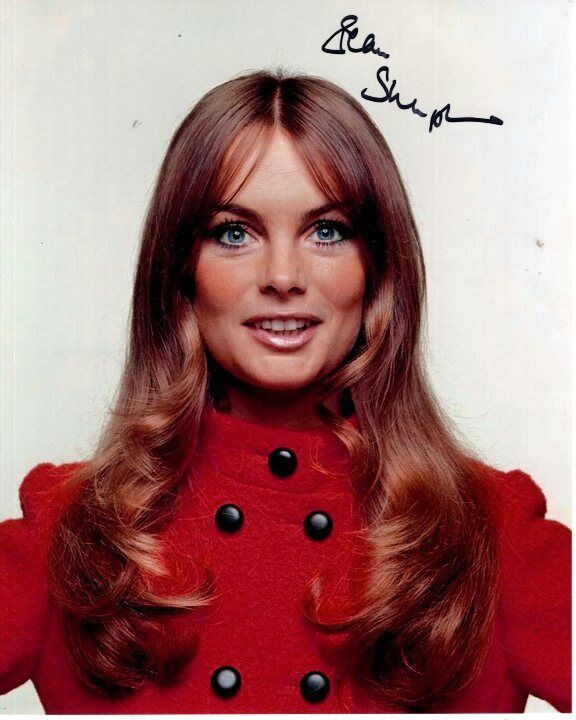 JEAN SHRIMPTON signed autographed Photo Poster painting