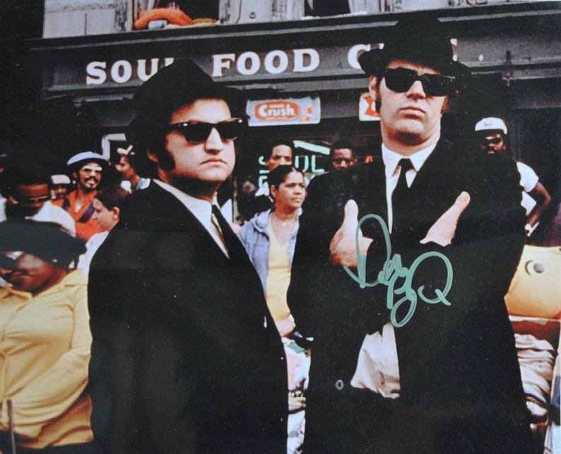 DAN AYKROYD SIGNED Photo Poster painting Blues Brothers Neighbors wcoa