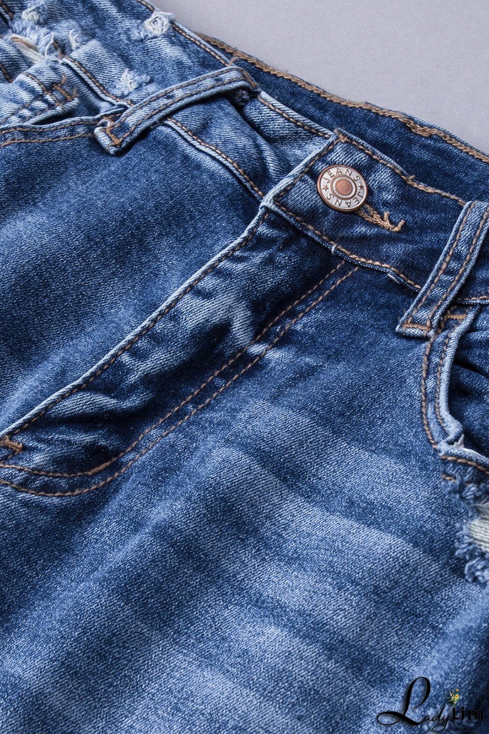 Stylish Women's High-Waisted Bootcut Flare Jeans with Side Pockets