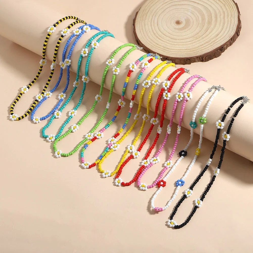 Dvacaman Bohemian Colorful Daisy Flowers Beaded Choker Necklace Korean Cute Statement Clavicle Necklace for Women Summer Jewelry