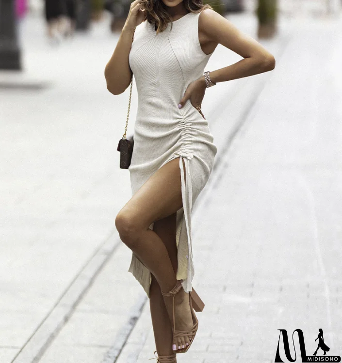 MidiSono - Temperament Round Neck Sleeveless Dress