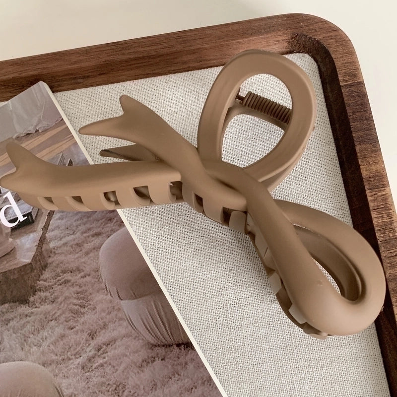 Minimalist Bow Knot Plastic Hair Claws