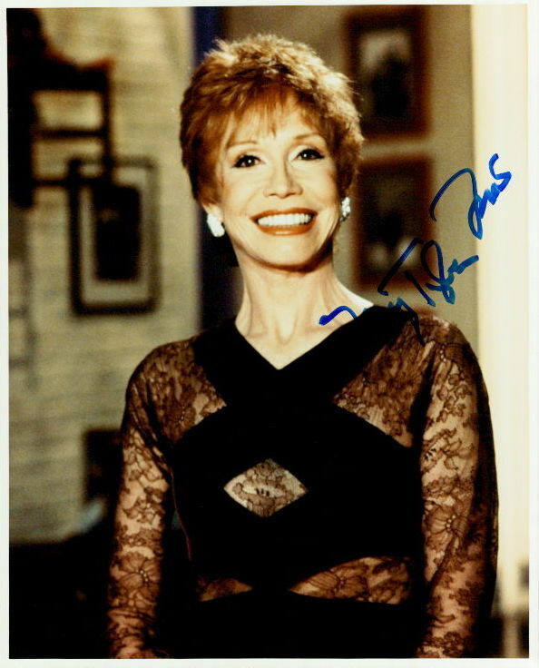 Mary Tyler Moore signed authentic 8x10 Photo Poster painting COA