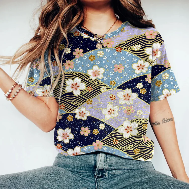 Japanese Art Print Round Neck Short Sleeve T-Shirt