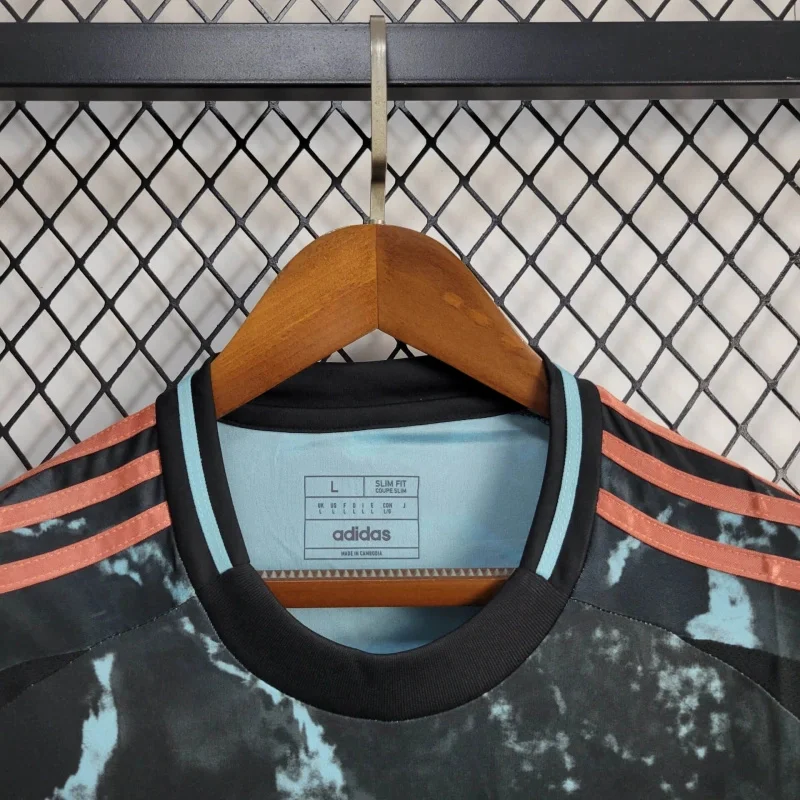 24/25 Bayern Munich Away Football Shirt 1:1 Thai Quality