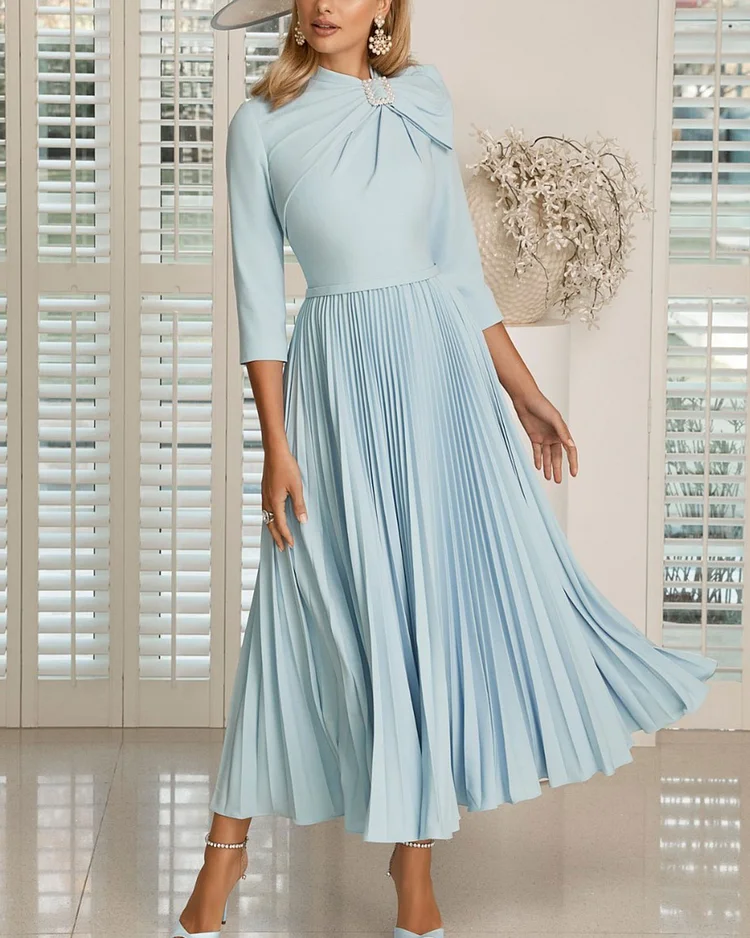 Elegant pleated dress