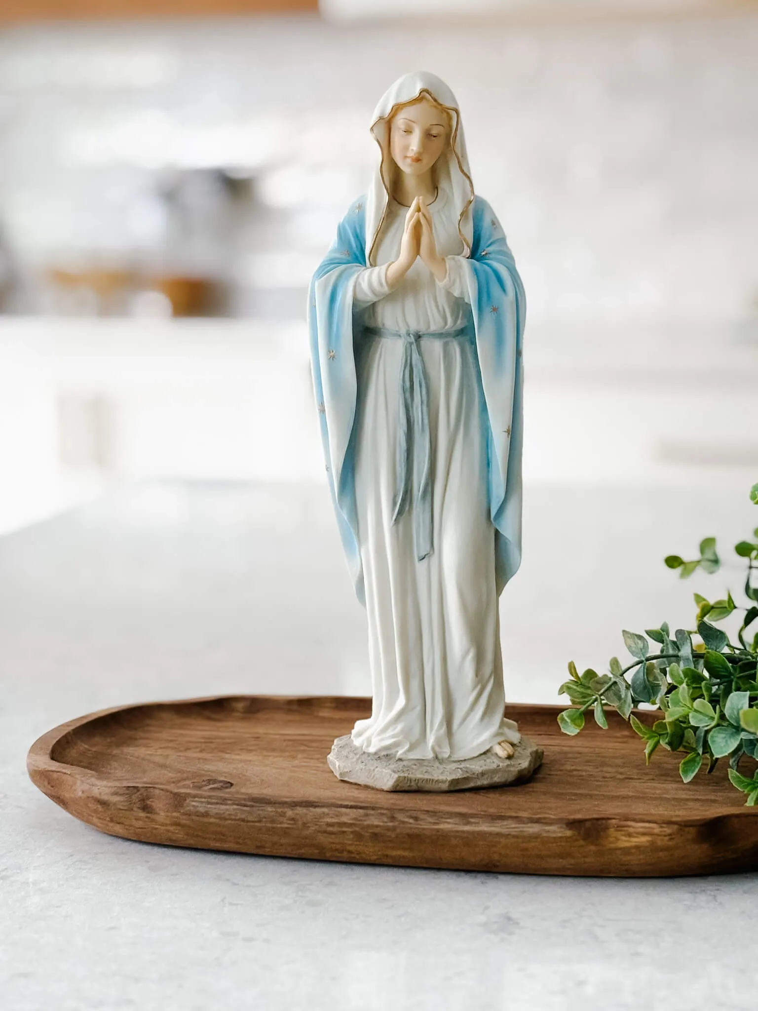 Queen of Heaven - Statue