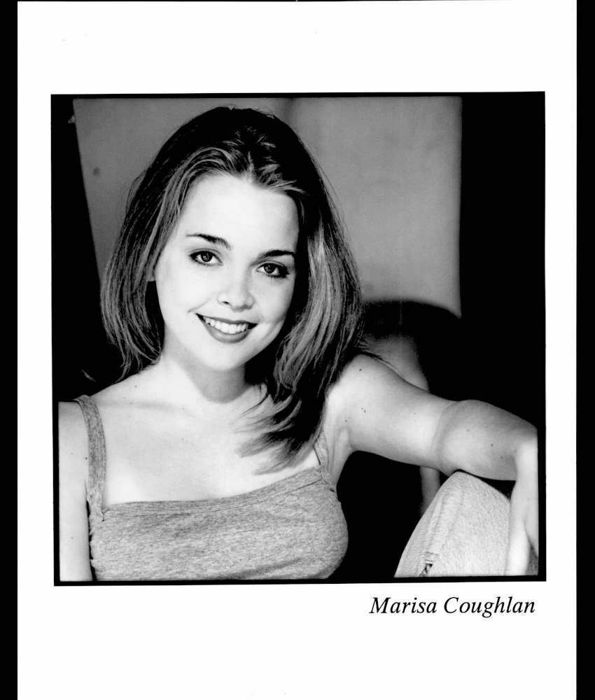 MARISA COUGHLAN - 8x10 Headshot Photo Poster painting w/ Resume - In The Bedroom