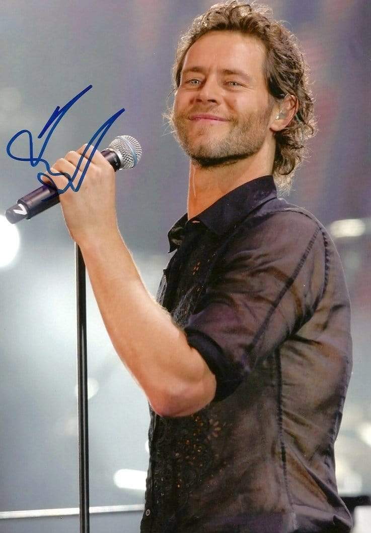 Howard Donald SINGER - SONGWRITER autograph, In-Person signed Photo Poster painting