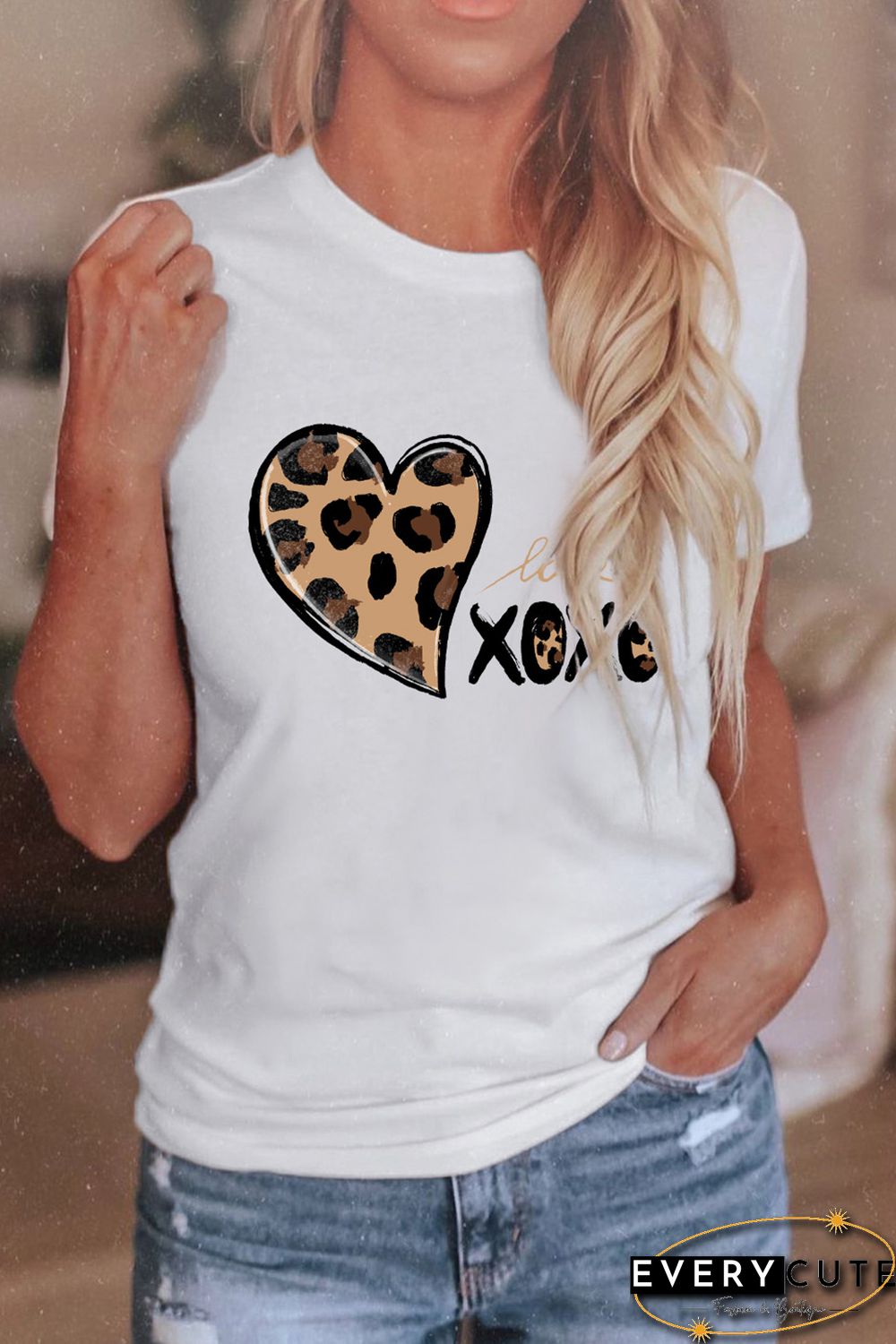 White Leopard Heart Letter Print O-neck Short Sleeve Top