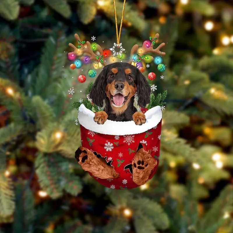 Gordon Setter In Snow Pocket Christmas Ornament trabladzer