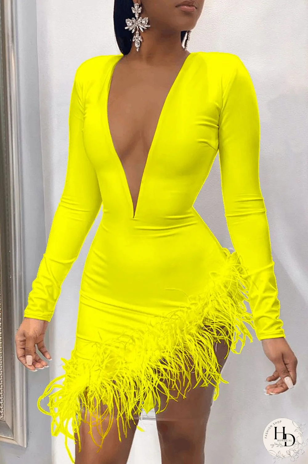 White Sexy Solid Split Joint Feathers Mesh O Neck One Step Skirt Dresses