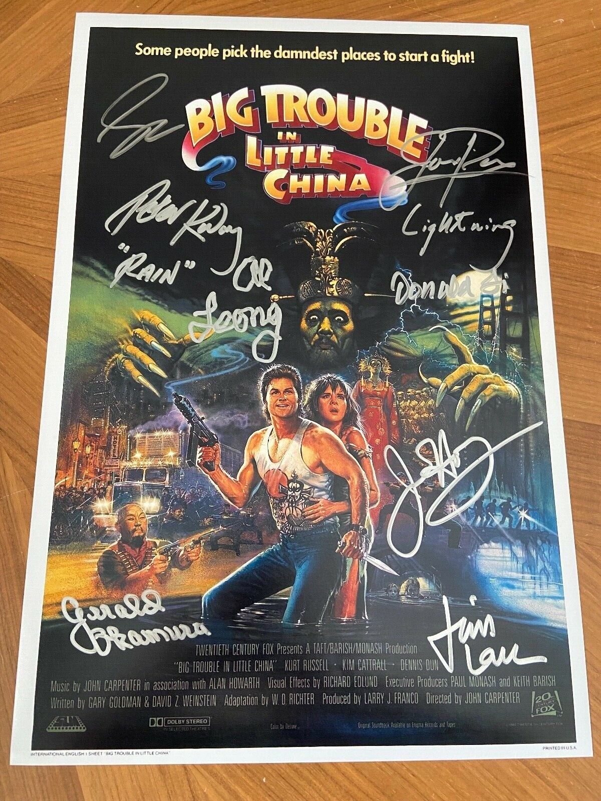 * BIG TROUBLE IN LITTLE CHINA * signed 12x18 poster *HONG, PAX, KWONG +5 * COA 4