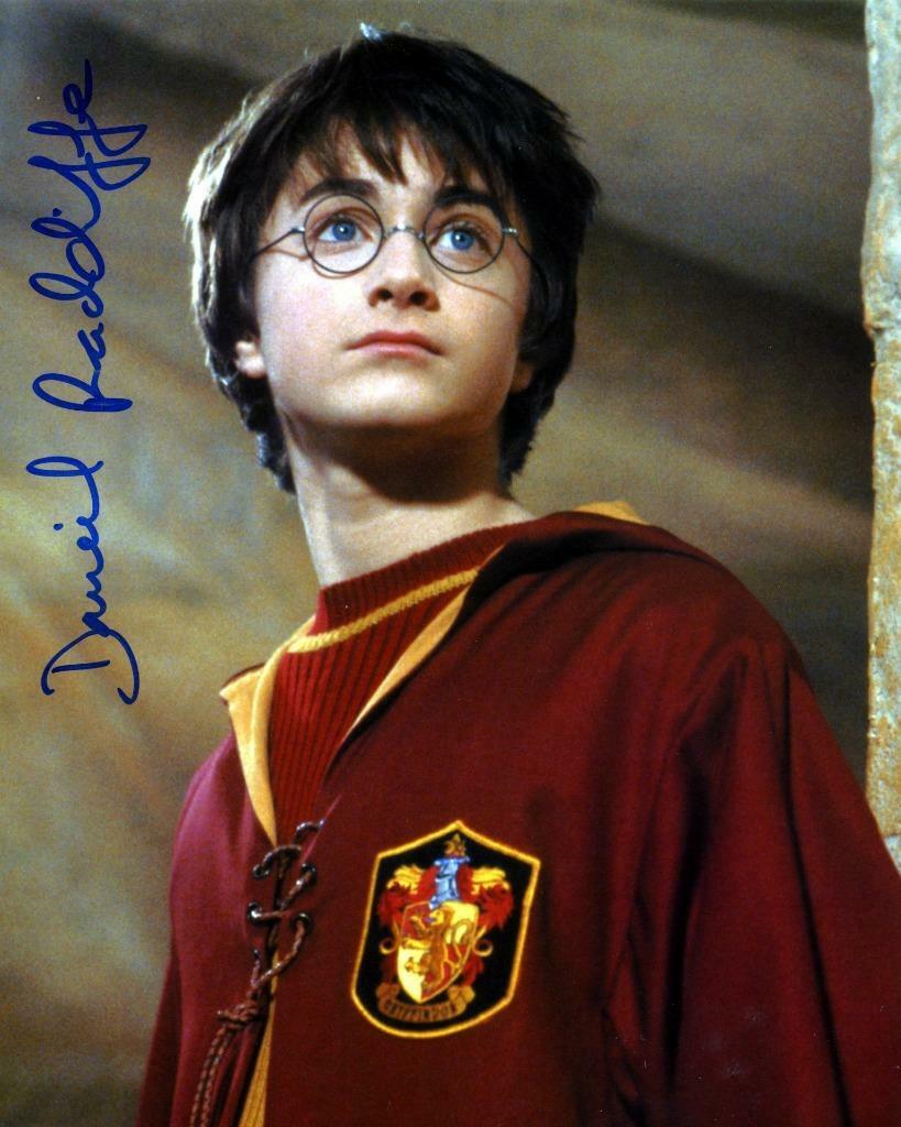 Daniel Radcliffe Harry Potter SIGNED AUTOGRAPHED 10 X 8