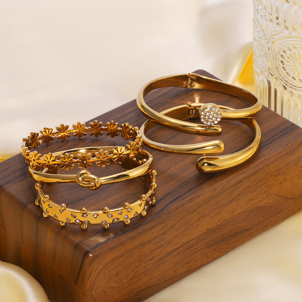 Stainless Steel 18K Gold Plated Bracelet Geometric Buckle Open Bracelet Inlaid With Rhinestones Bracelet