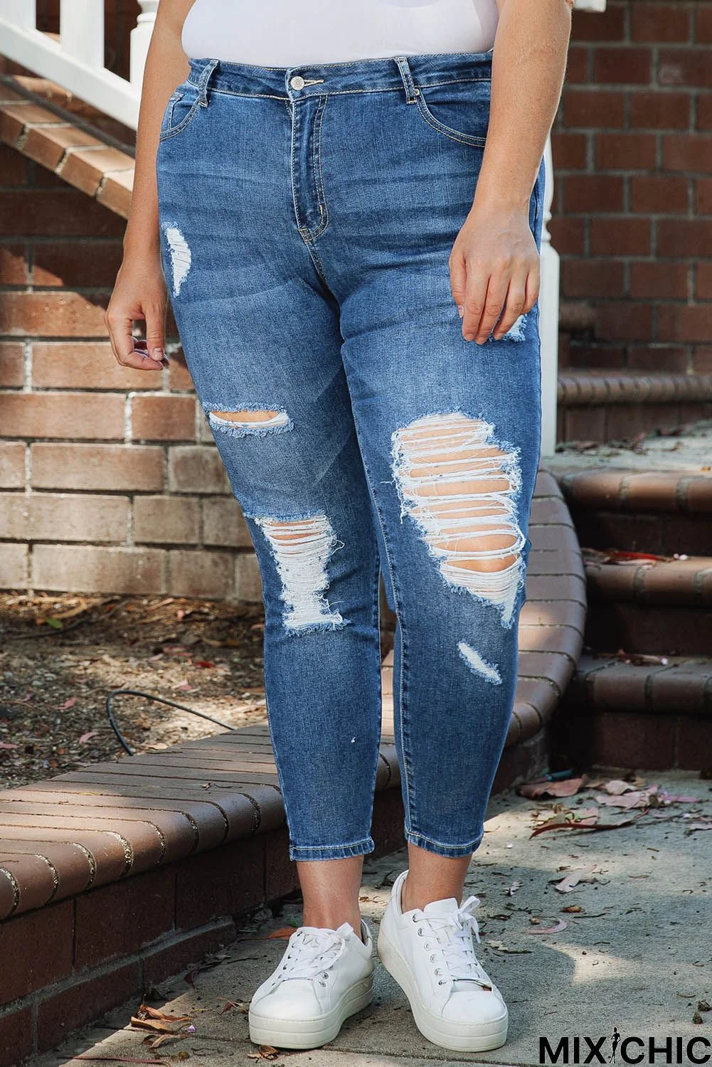 Plus Size Distressed Skinny Jeans