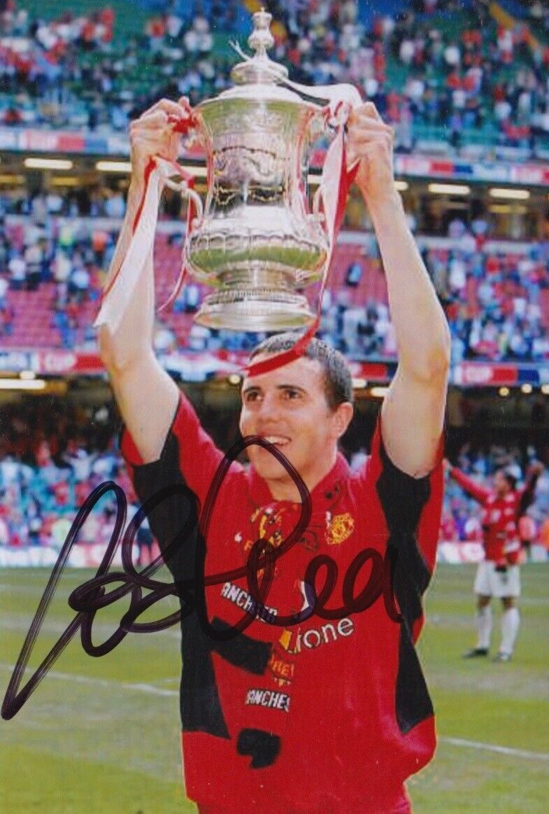 JOHN O'SHEA HAND SIGNED 6X4 Photo Poster painting MANCHESTER UNITED FOOTBALL AUTOGRAPH 1