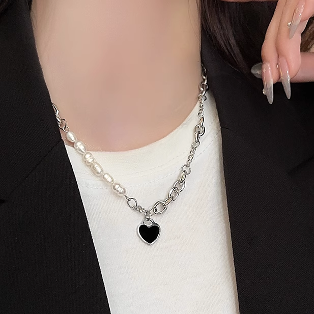 Black Love Pearl Necklace Versatile Sweater Chain