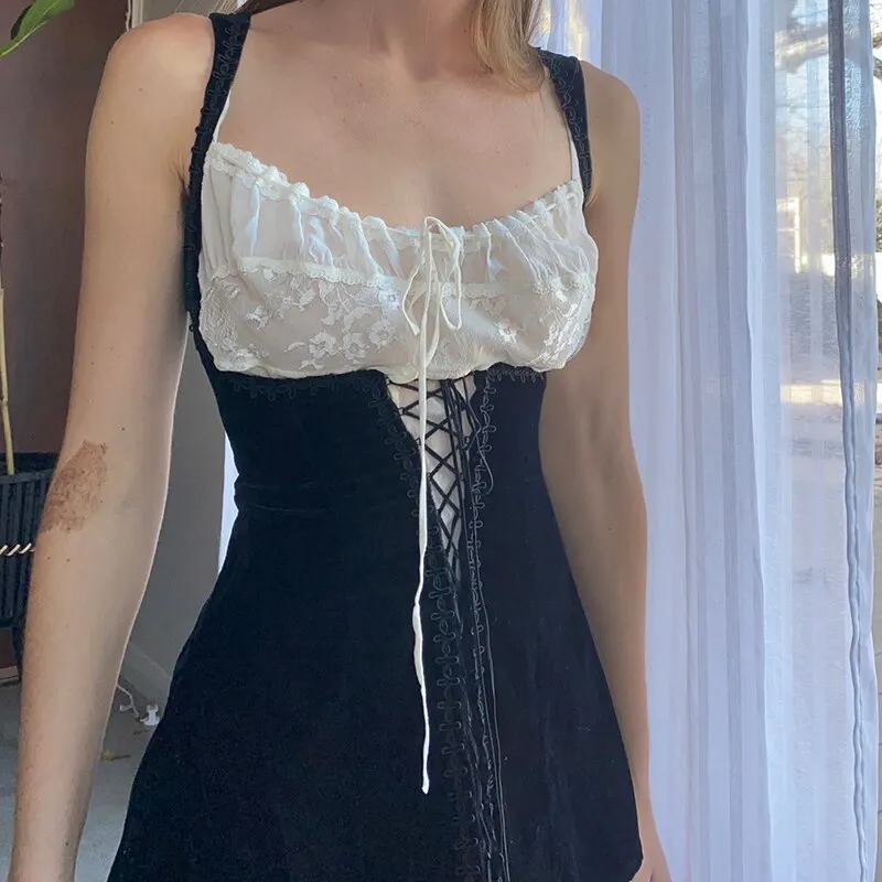 Xingqing Y2K Velvet Mini Dress Lace Frill Tie Up Sweet Cute Spaghetti Strap Dress Vintage Party Elegant Black Dresses Women 90s