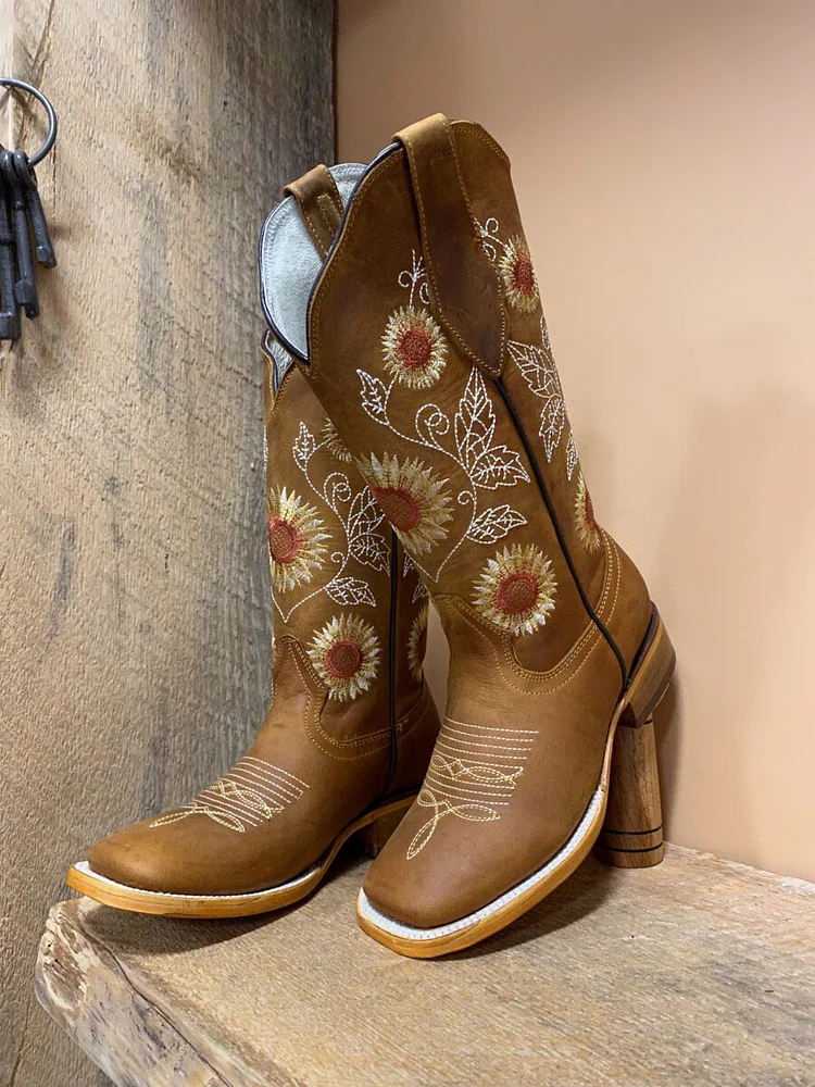 Quincy Women Wide Square Toe Crazy Leather Tan