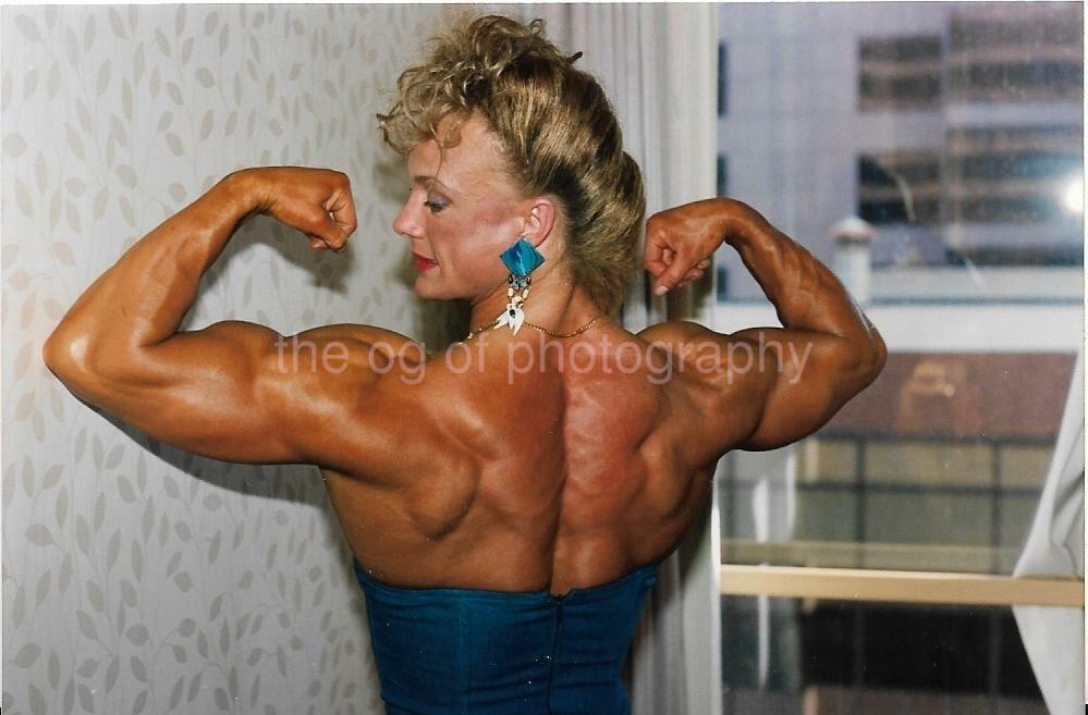 1980's 90's VINTAGE Paula Bircumshaw FOUND Photo Poster painting Color MUSCLE WOMAN EN 16 3 W