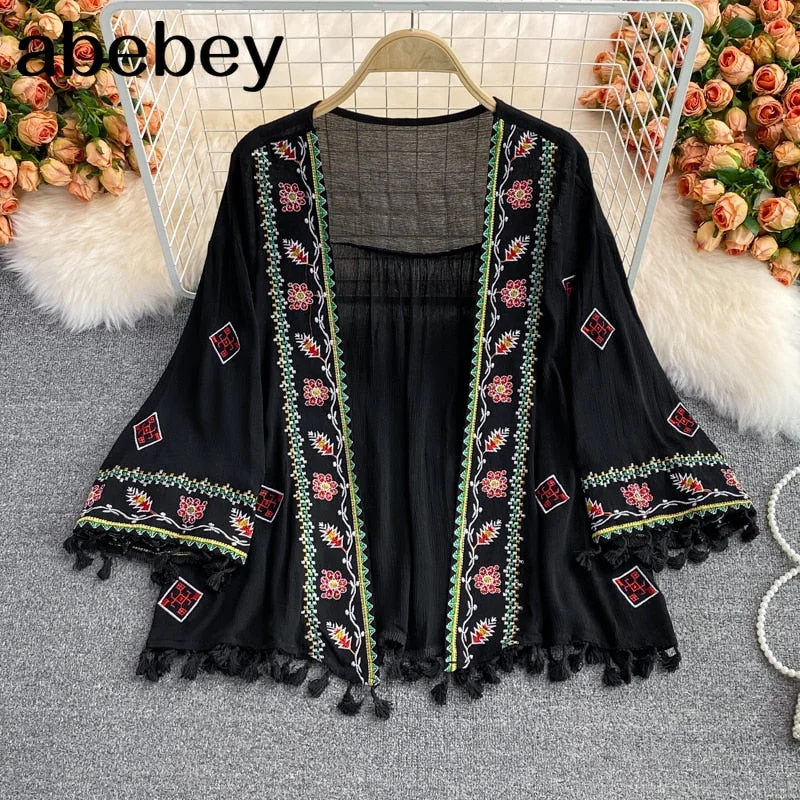 New Summer Bohemian long sleeved buttonless Shirt  tassel patchwork heavy work embroidery loose shawl Shirt Top