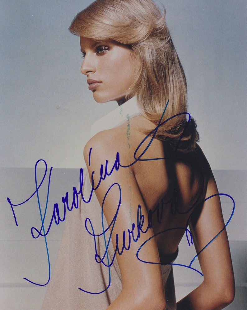 Karolina Kurkova Signed Autographed Glossy 8x10 Photo Poster painting - COA Matching Holograms