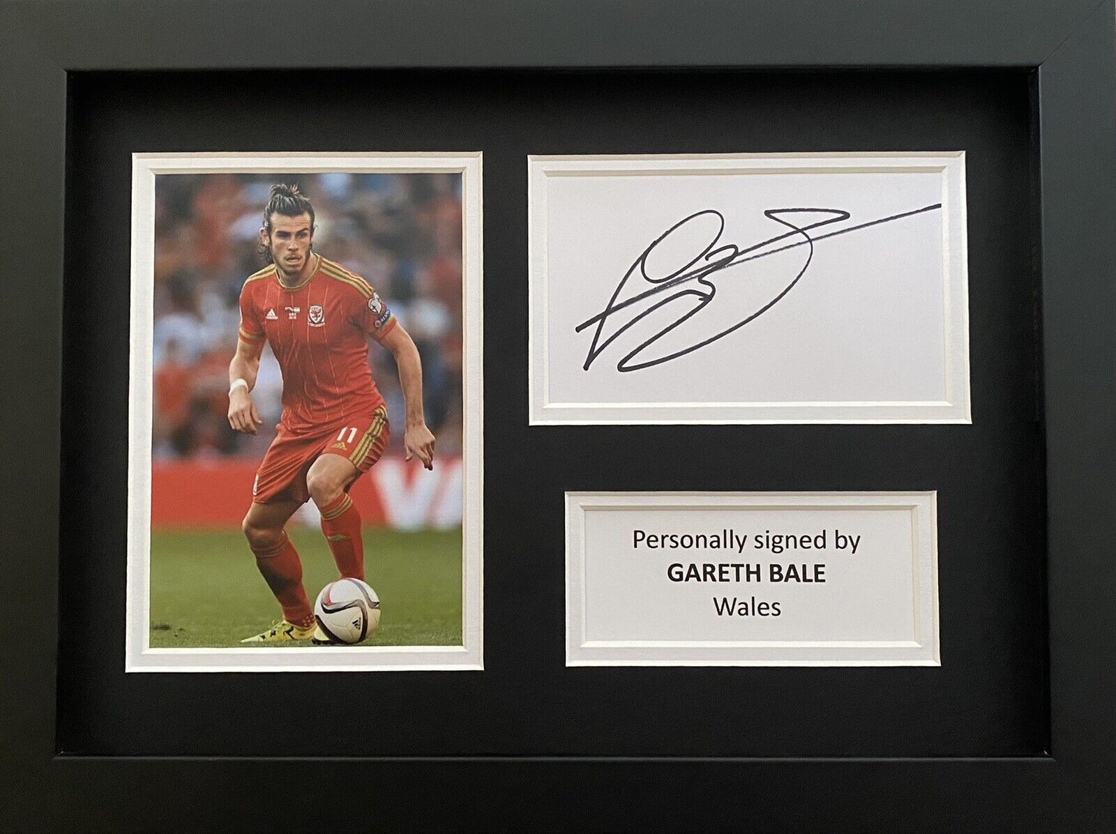 Gareth Bale Hand Signed White Card In A4 Wales Frame Display