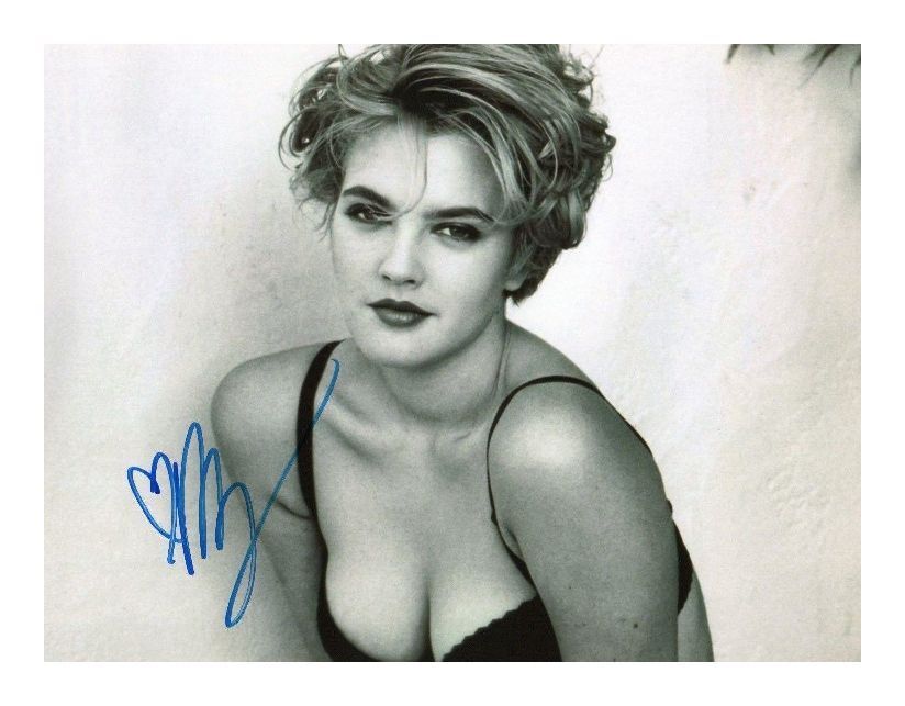 DREW BARRYMORE AUTOGRAPHED SIGNED A4 PP POSTER Photo Poster painting PRINT 11