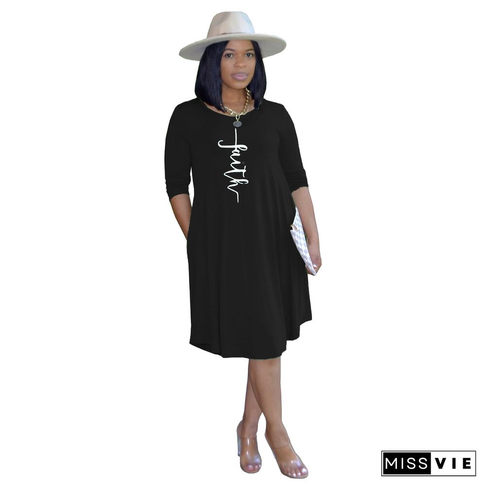 Women's Dresses Are Casual In Mid-summer