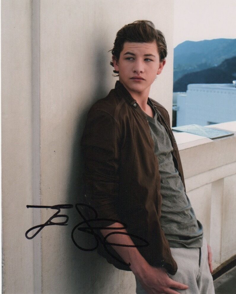 Tye Sheridan X-Men Signed Autographed 8x10 Photo Poster painting COA #8