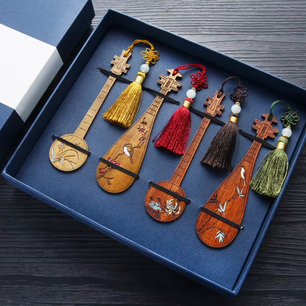 Chinese Wood Carving Bookmark: A Delicate Blend of Art, Culture, and Craftsmanship