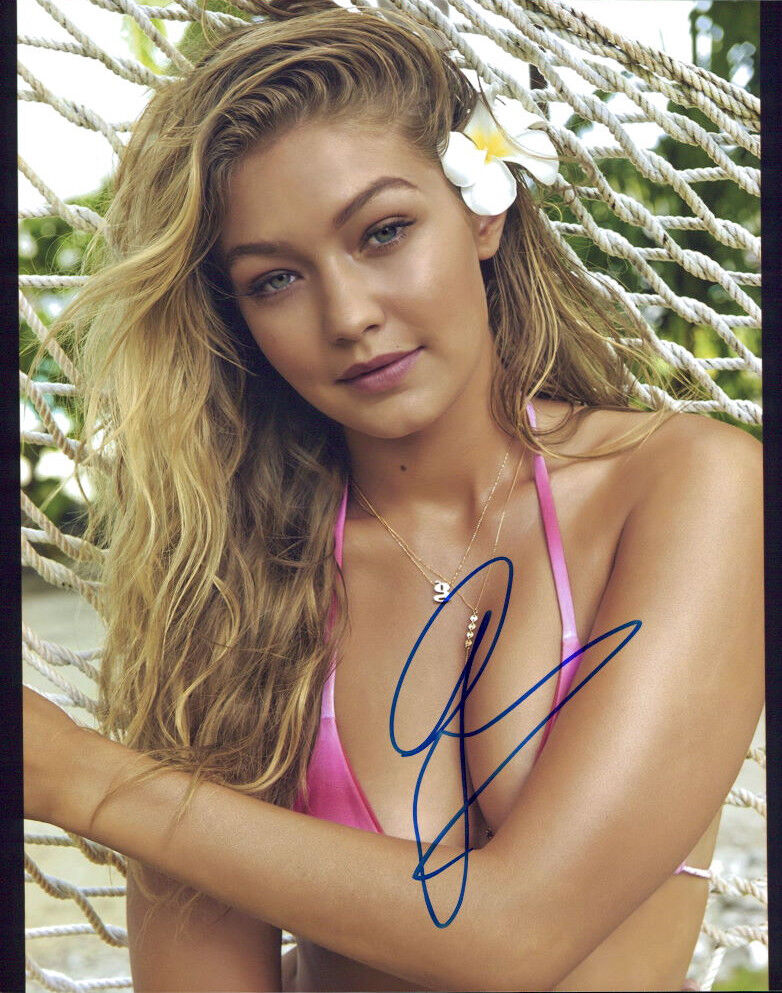 Gigi Hadid signed authentic 8x10 Photo Poster painting COA